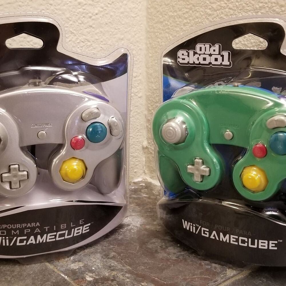 2 Gamecube Controllers - Silver & Green (NEW) - Nintendo - Old Skool